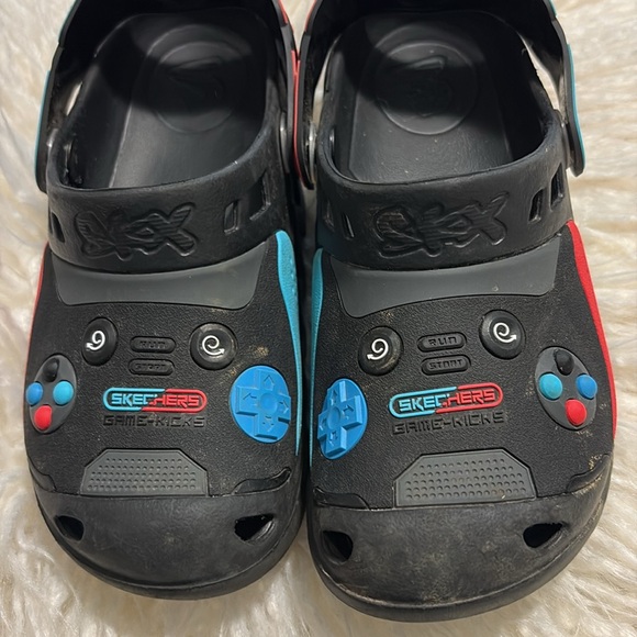 Skechers light up foamies! - Picture 4 of 8